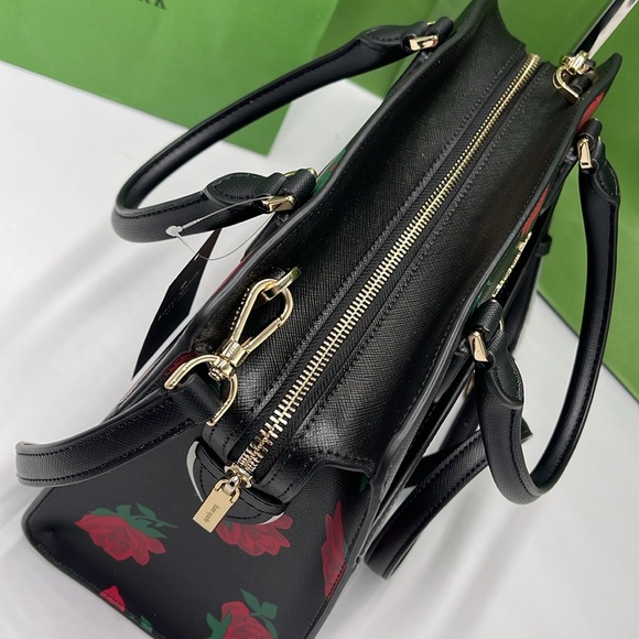 Kate Spade Madison Rose Toss Printed Medium Satchel
COLOR:
Black Multi
NWT - Picture 6 of 16